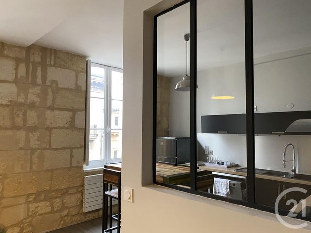 Appartement T2 à louer - 3 pièces - 66.14 m2 - BORDEAUX - 33 - AQUITAINE - Century 21 Cabinet Rollin